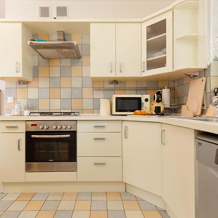 Holiday House Cinema Experience Warsaw Michalowice By Renters Villa Екстериор снимка