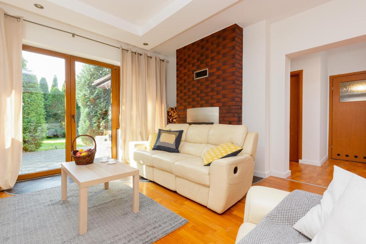 Holiday House Cinema Experience Warsaw Michalowice By Renters Villa Екстериор снимка
