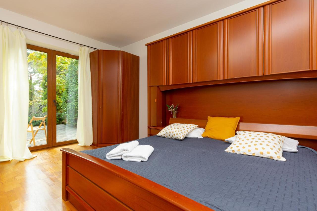 Holiday House Cinema Experience Warsaw Michalowice By Renters Villa Екстериор снимка