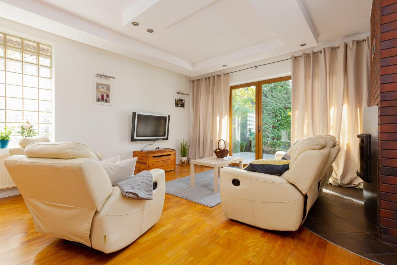 Holiday House Cinema Experience Warsaw Michalowice By Renters Villa Екстериор снимка